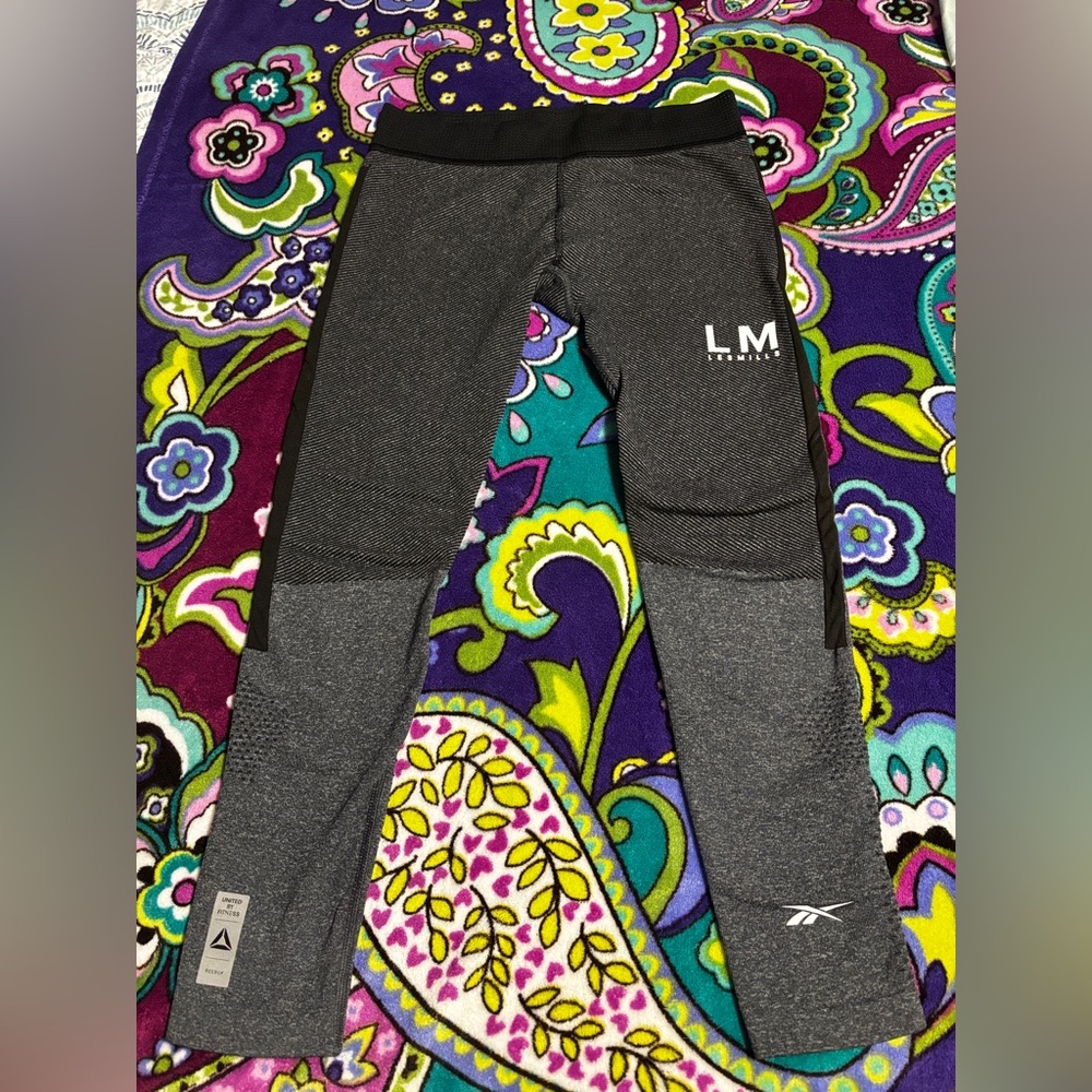 Les Mills Reebok Women’s Myoknit Gray Leggings Size Small